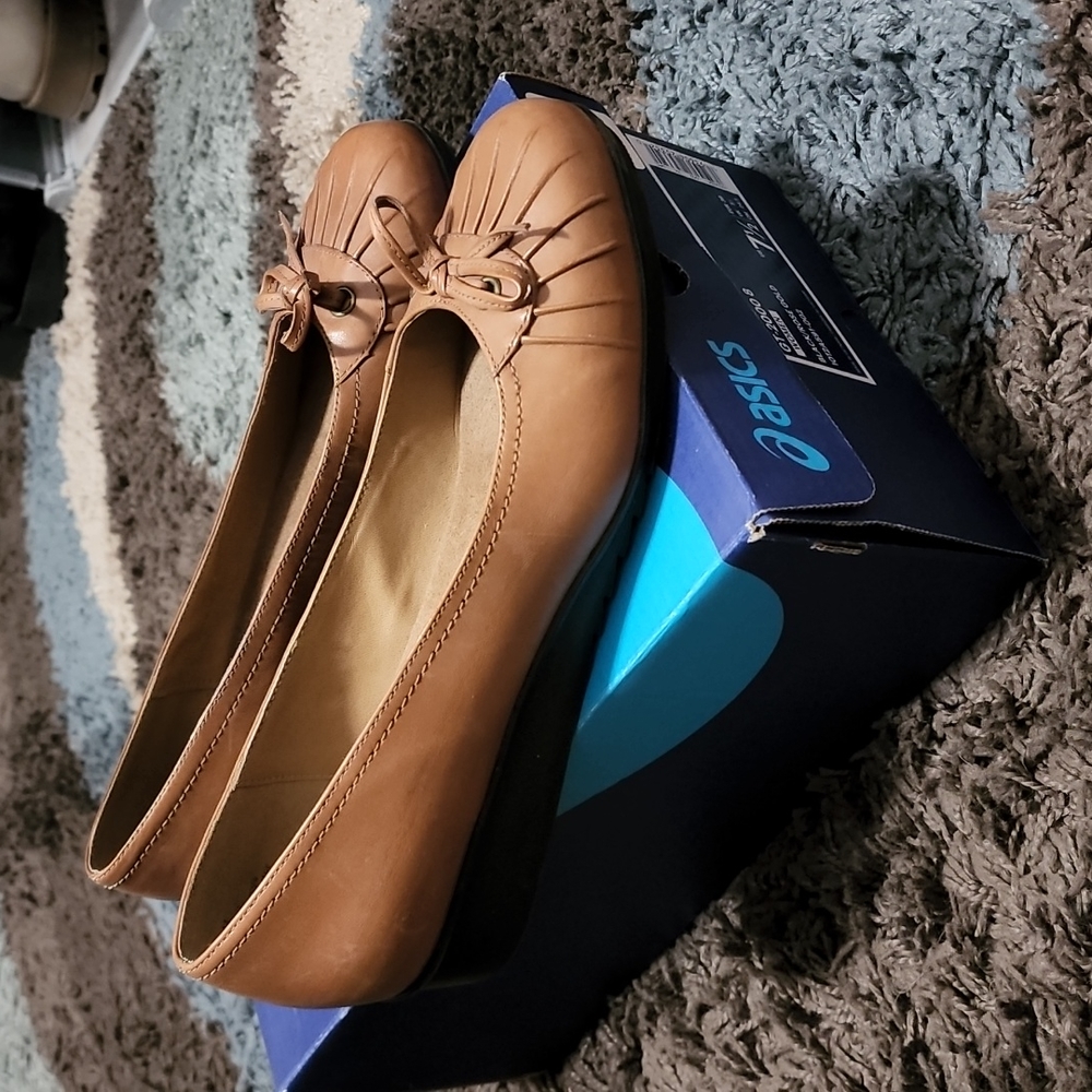 NWOT Dress shoes